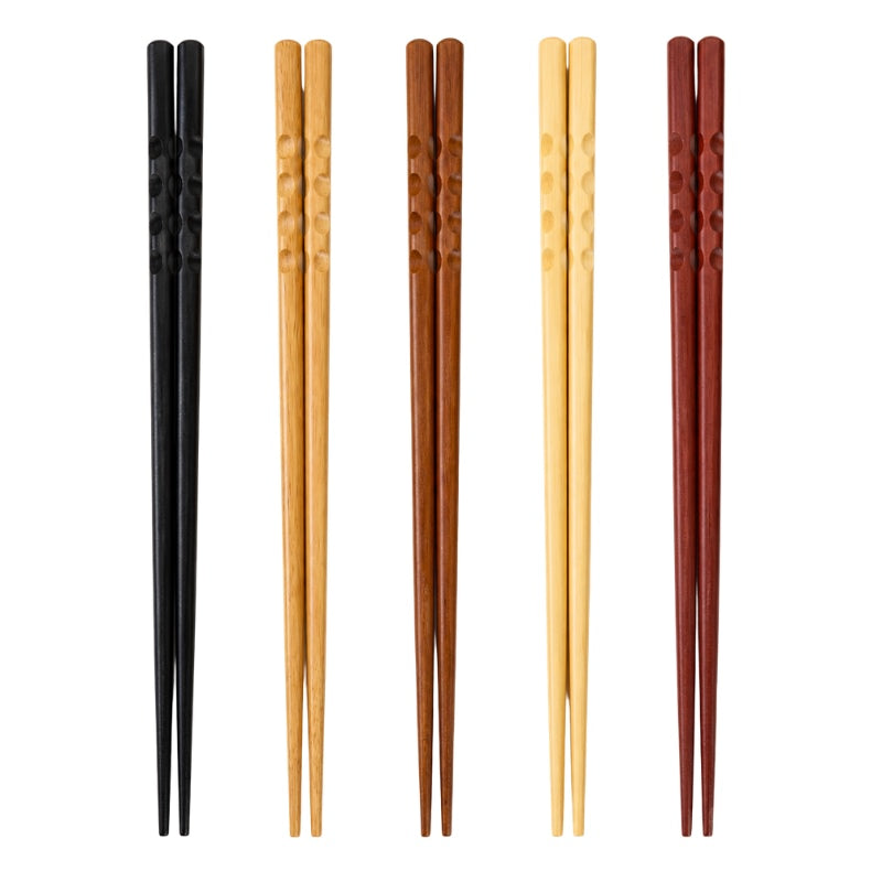 Set of 5 pairs of japanese bamboo chopsticks with carved dot grip in five colors : black, light bamboo, brown, cream and burgundy, displayed on white background